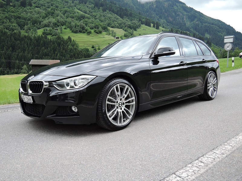 BMW 328i F31