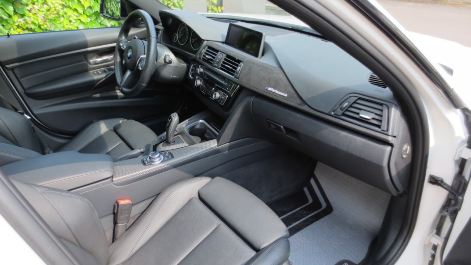 330d M-Sportpaket Alpinweiss (F30 - Limousine)