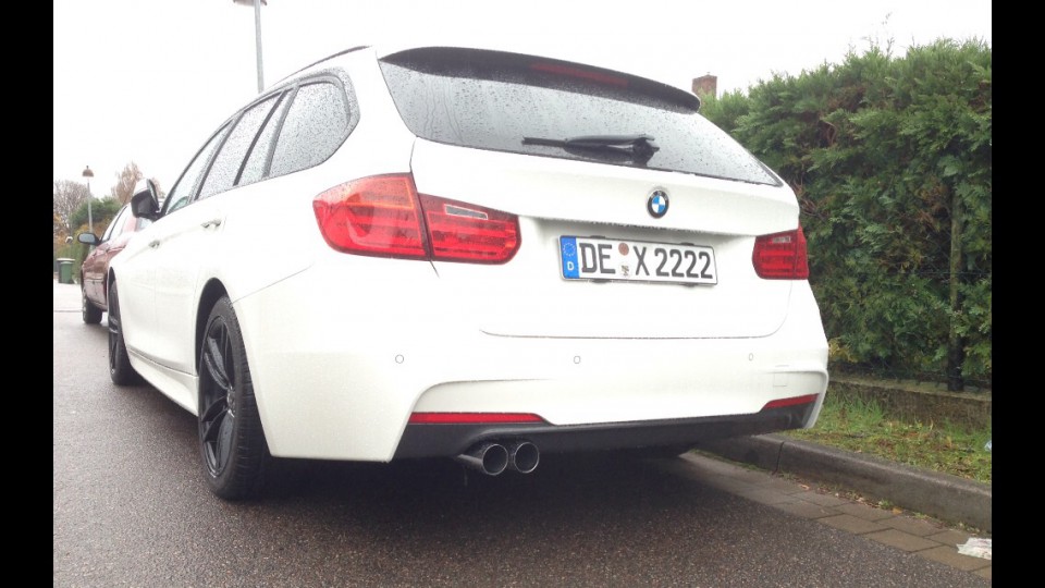 ThE wHiTe ShArk (F31 - Touring)