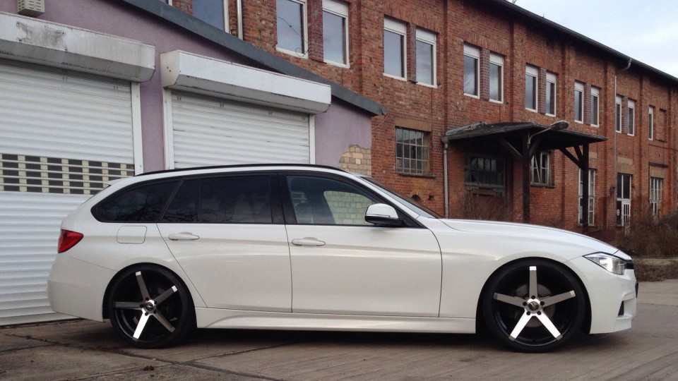 ThE wHiTe ShArk (F31 - Touring)
