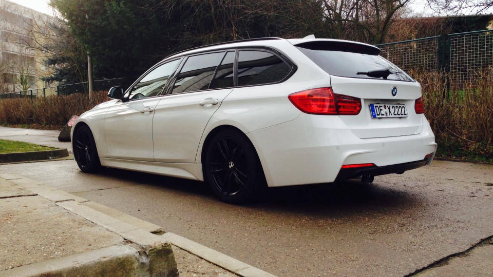 ThE wHiTe ShArk (F31 - Touring)