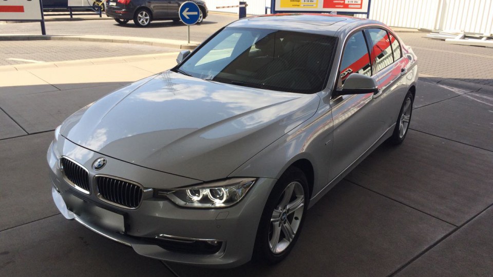 BMW F30 320D (F30 - Limousine)