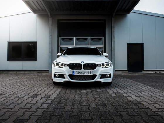 BMW-330d front