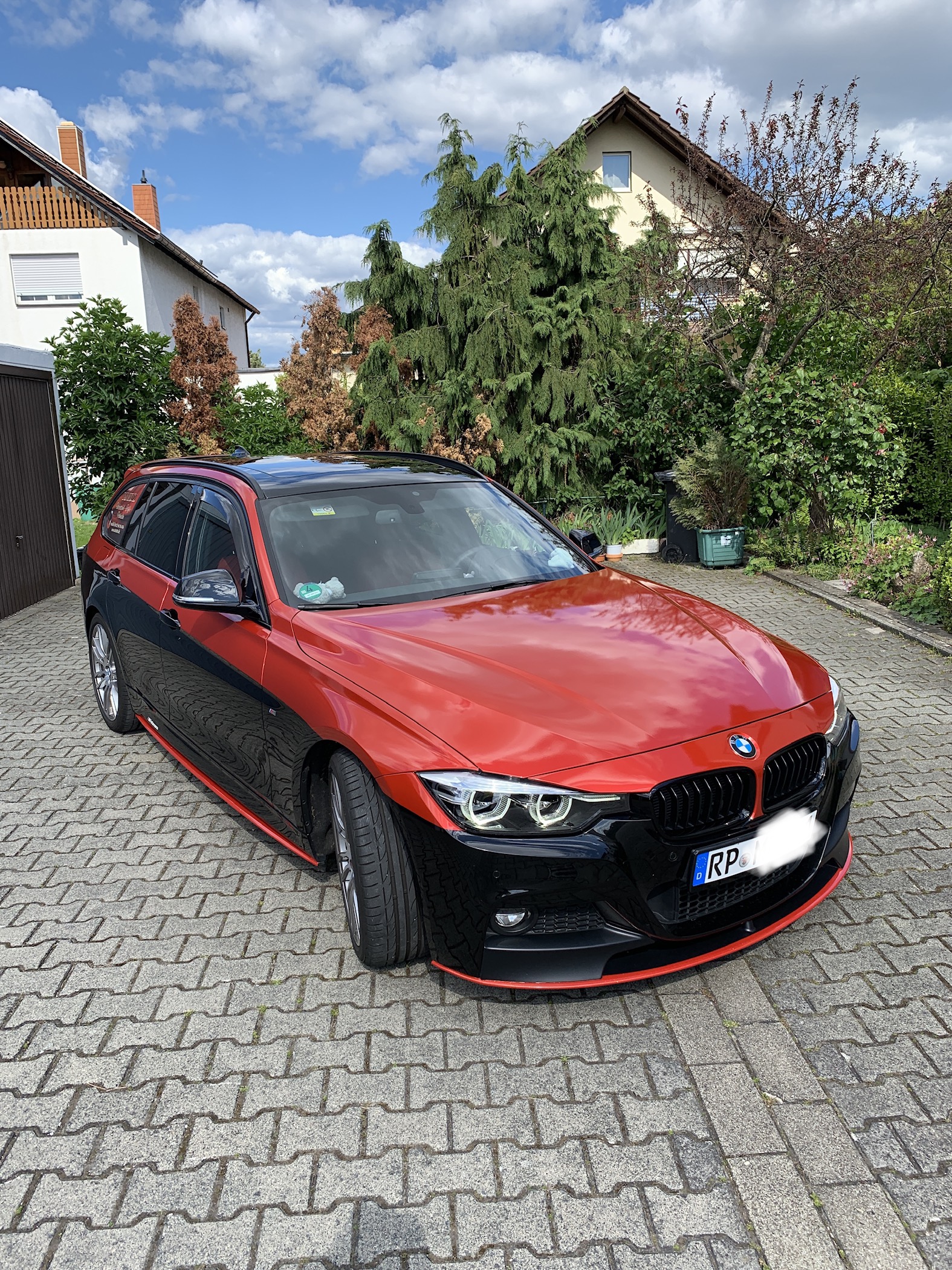 Folierung mit 3M Dragonfire Red