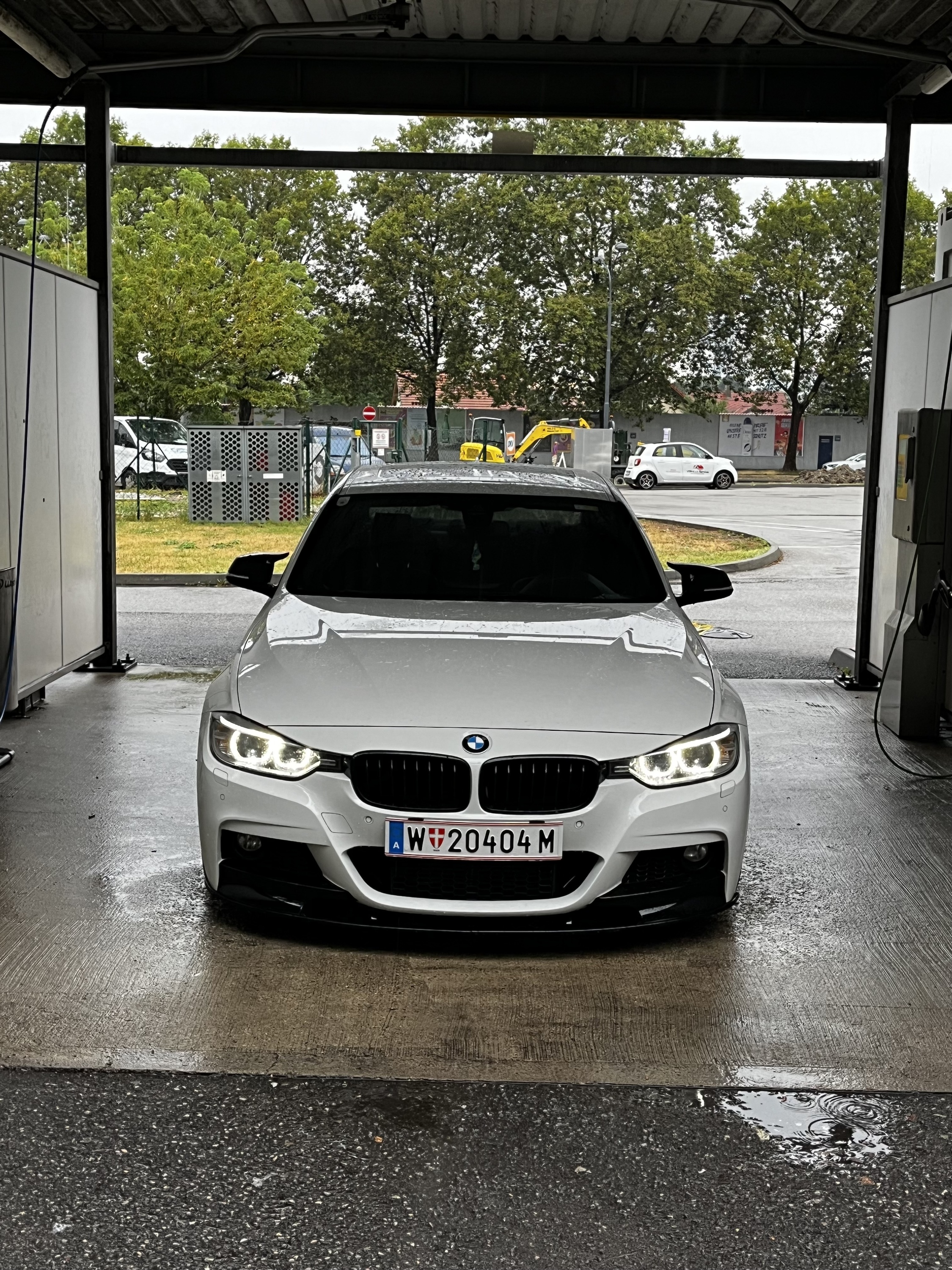 F30 330D