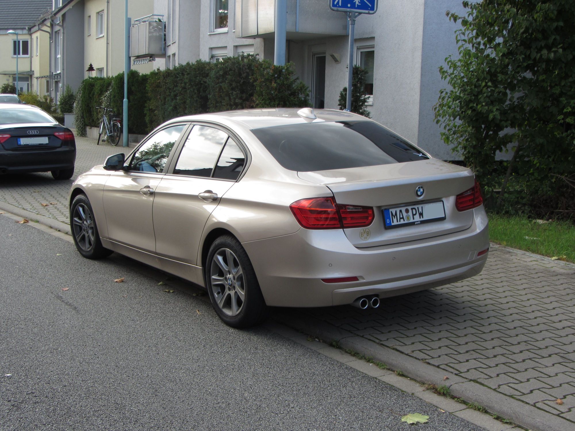 330d aussen 2